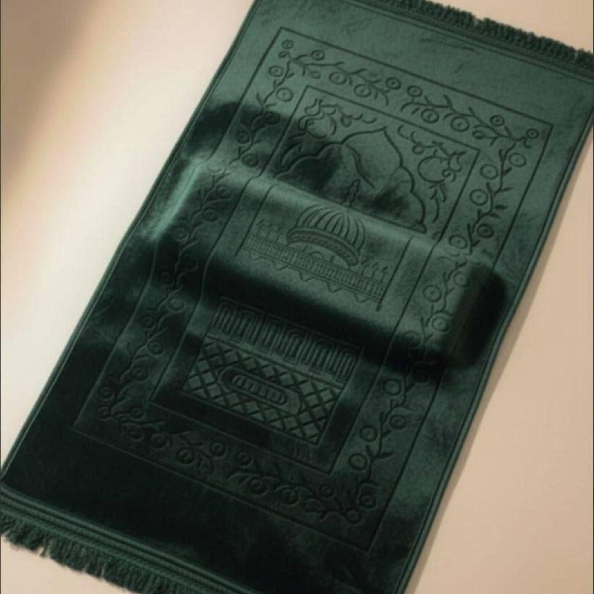 سجادة مريحة بطبقة اسفنج سميكةمع دعم اضافي